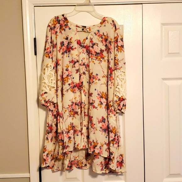 Spring dress! - Picture 1 of 3